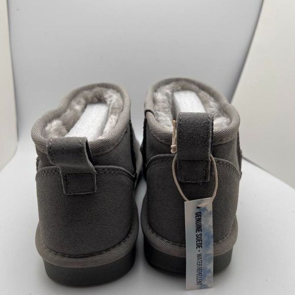 CUSHIONAIRE Women's COZY pull on boot +Memory Foam Grey 8 - Picture 2 of 5